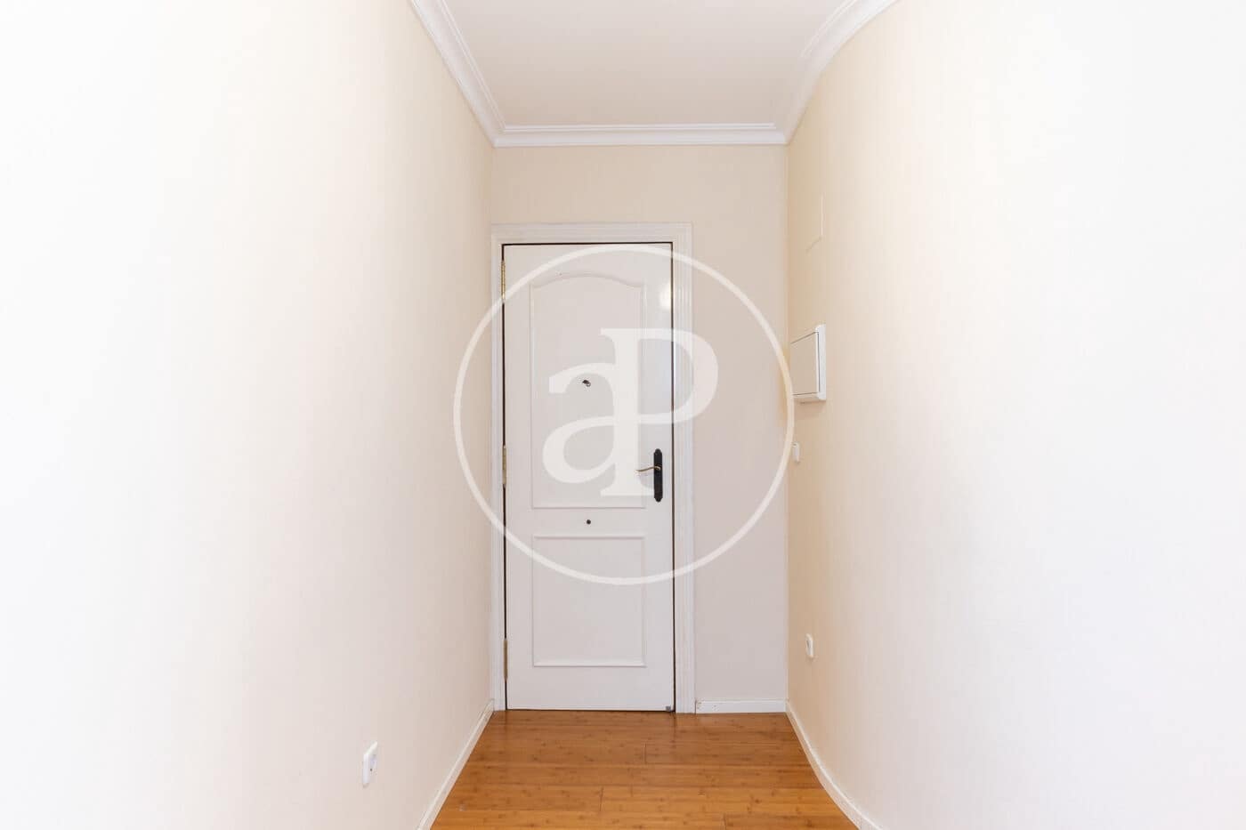 3 sovrum Takvåning att hyra i Valencia stad - 2 300 € (Ref: 8926880)