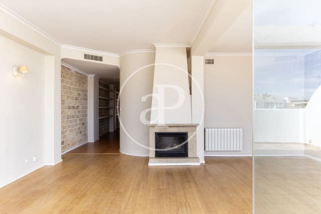 3 slaapkamer Penthouse te huur in Exposicio, Valencia stad - € 2.300 (Ref: 8926880)