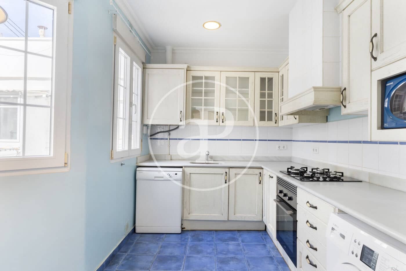 3 sovrum Takvåning att hyra i Valencia stad - 2 300 € (Ref: 8926880)