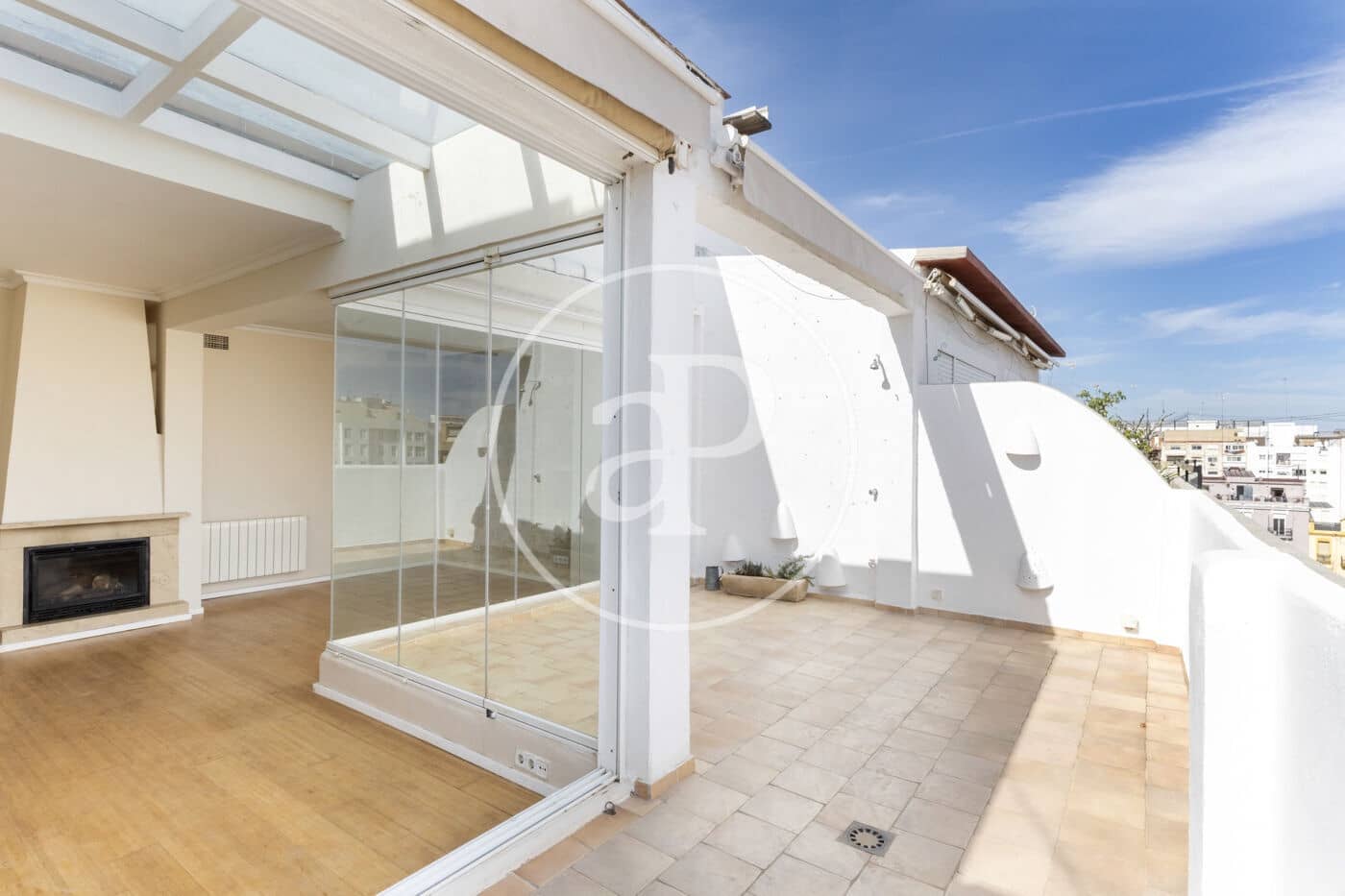 3 sovrum Takvåning att hyra i Valencia stad - 2 300 € (Ref: 8926880)