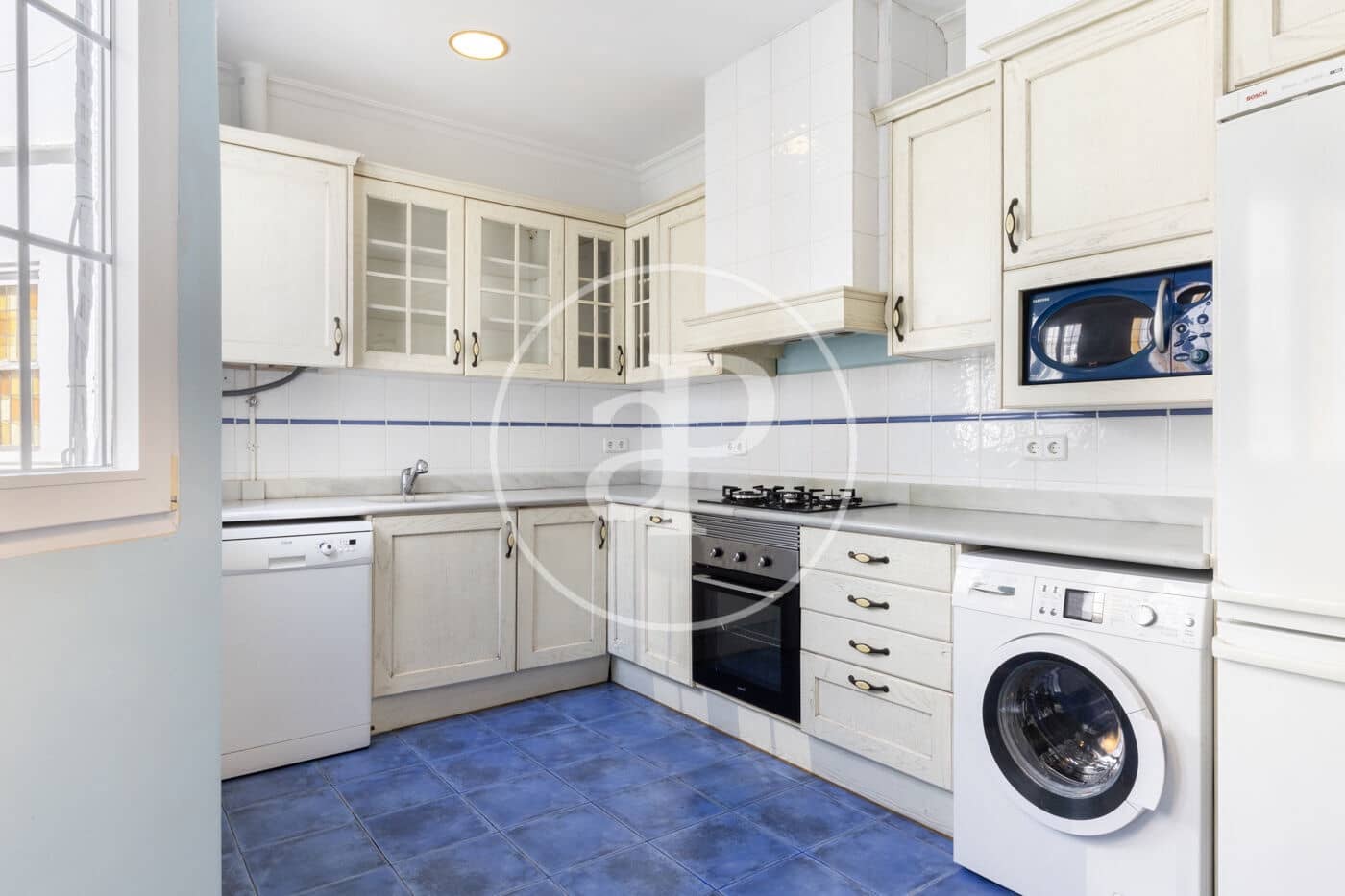 3 sovrum Takvåning att hyra i Valencia stad - 2 300 € (Ref: 8926880)