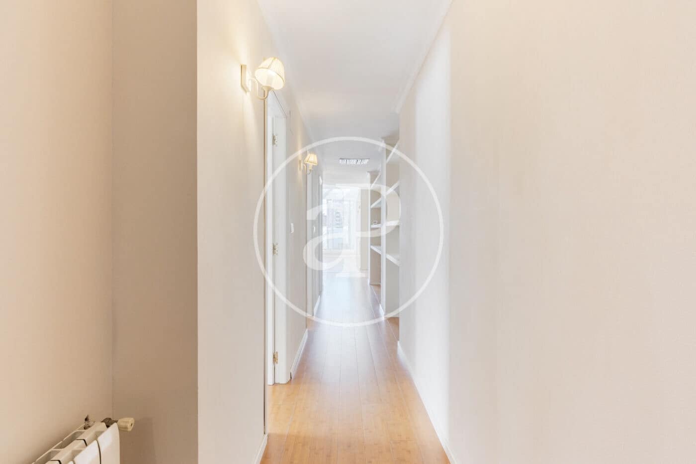 3 sovrum Takvåning att hyra i Valencia stad - 2 300 € (Ref: 8926880)