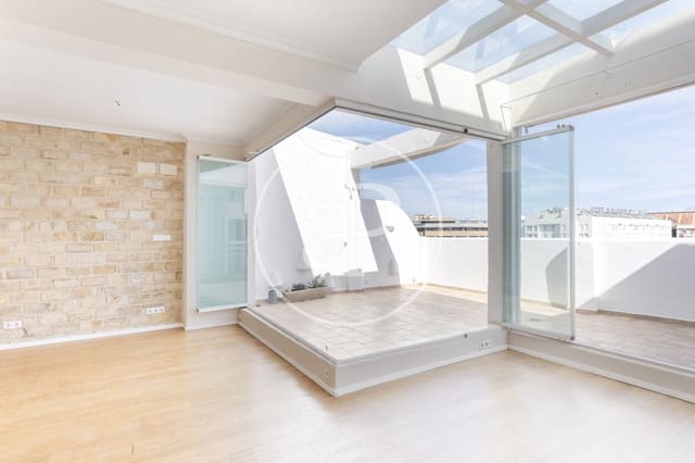 3 slaapkamer Penthouse te huur in Exposicio, Valencia stad - € 2.300 (Ref: 8926880)