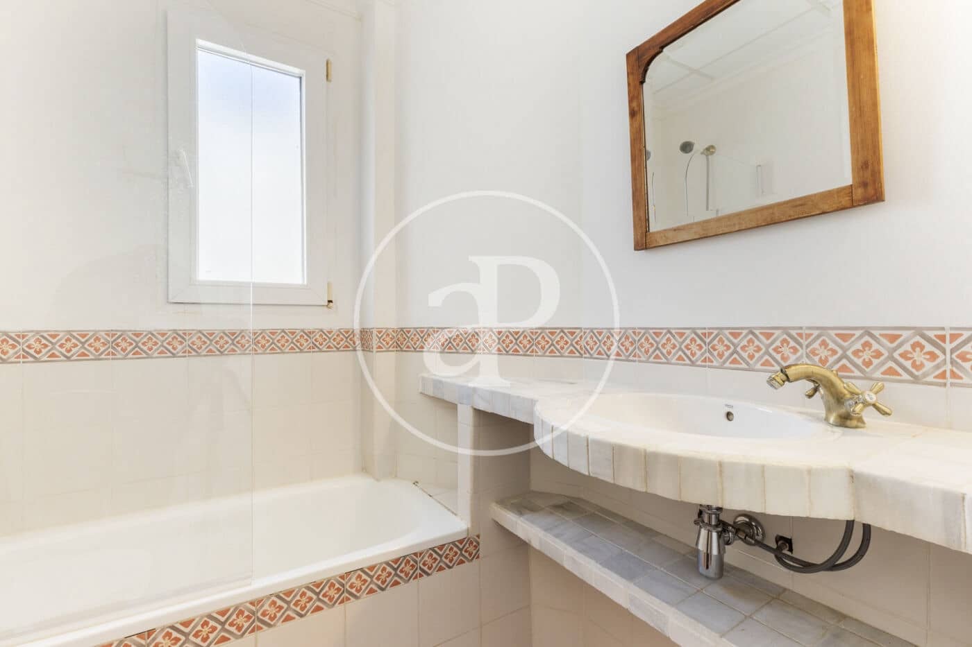 3 sovrum Takvåning att hyra i Valencia stad - 2 300 € (Ref: 8926880)