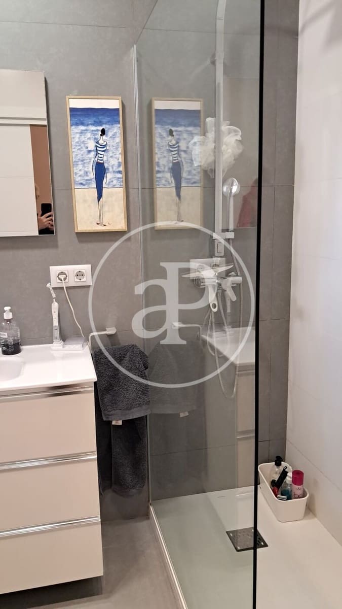 2 sovrum Lägenhet att hyra i Valencia stad - 1 600 € (Ref: 8926881)