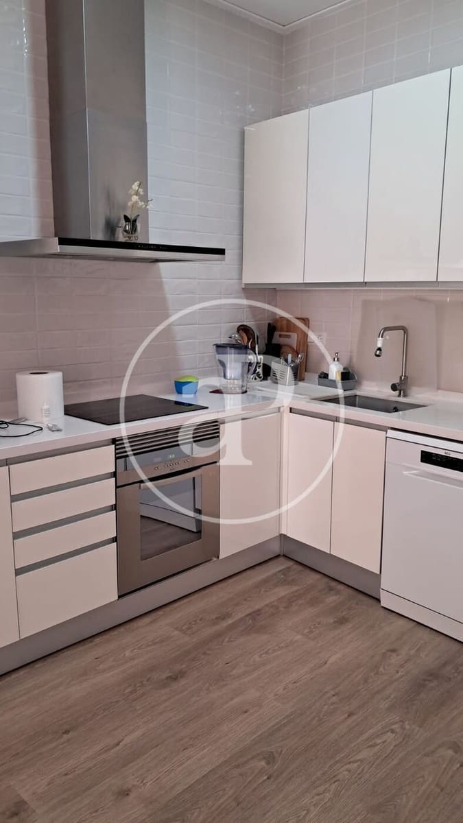 2 sovrum Lägenhet att hyra i Valencia stad - 1 600 € (Ref: 8926881)