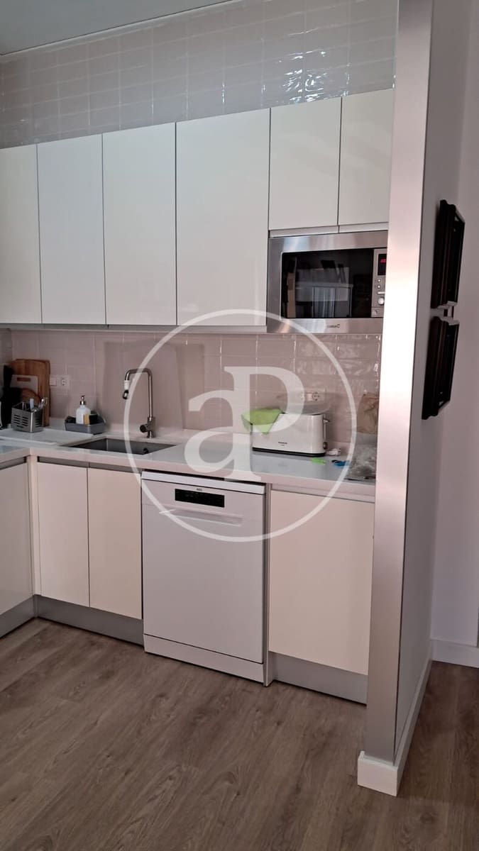 2 sovrum Lägenhet att hyra i Valencia stad - 1 600 € (Ref: 8926881)