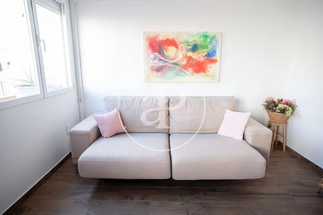 3 bedroom Apartment for rent in Arrancapins, Valencia city - € 1,600 (Ref: 8926882)