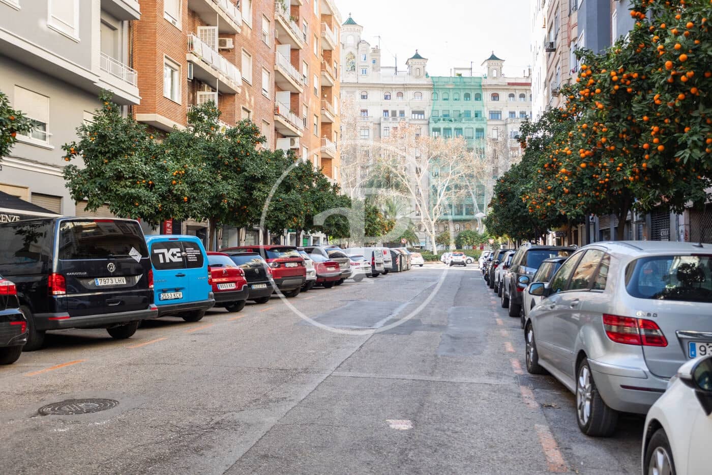 3 bedroom Apartment for rent in Valencia city - € 1,600 (Ref: 8926882)