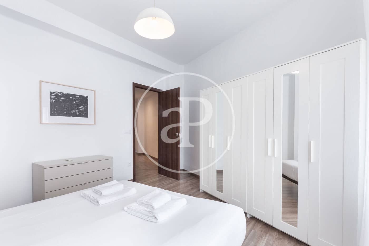 4 sypialnia Apartament do wynajęcia w Miasto Walencja - 3 200 € (Ref: 8929173)