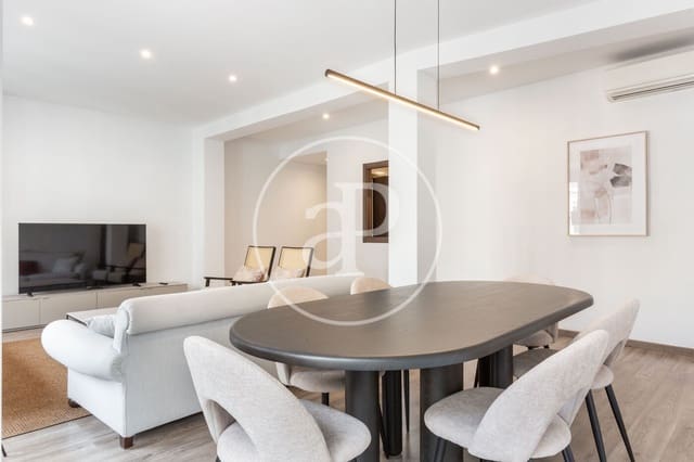 Appartement de 4 chambres à louer à Sant Francesc, Valence ville - 3 200 € (Ref: 8929173)