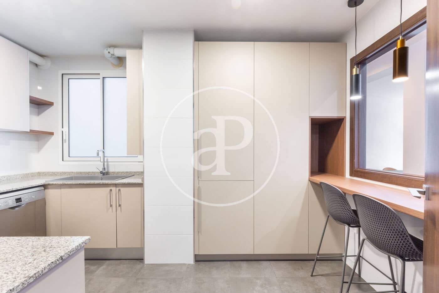 4 sypialnia Apartament do wynajęcia w Miasto Walencja - 3 200 € (Ref: 8929173)