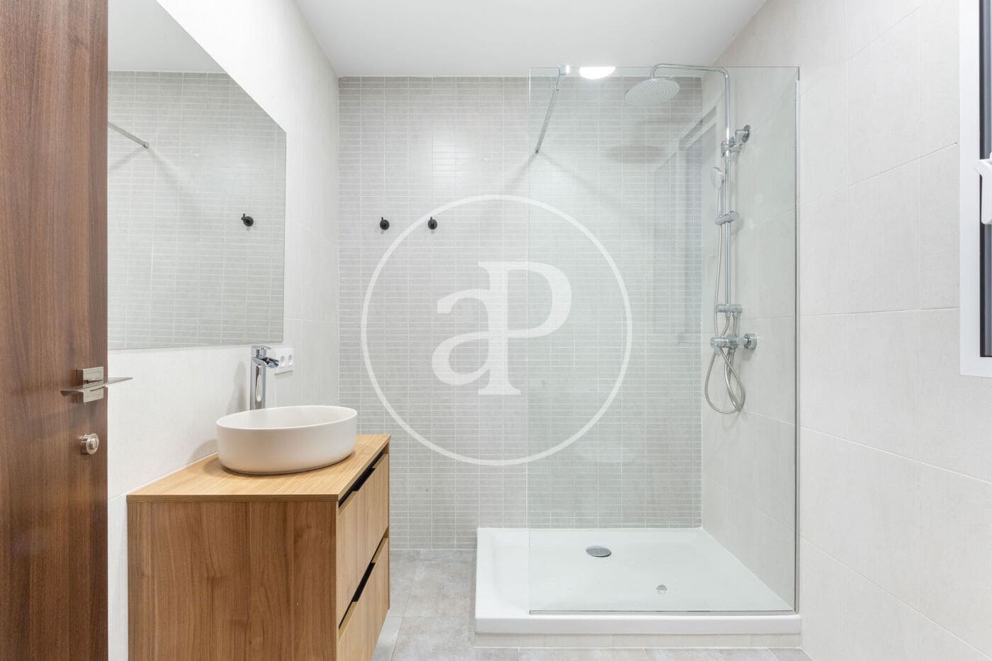 4 sypialnia Apartament do wynajęcia w Miasto Walencja - 3 200 € (Ref: 8929173)