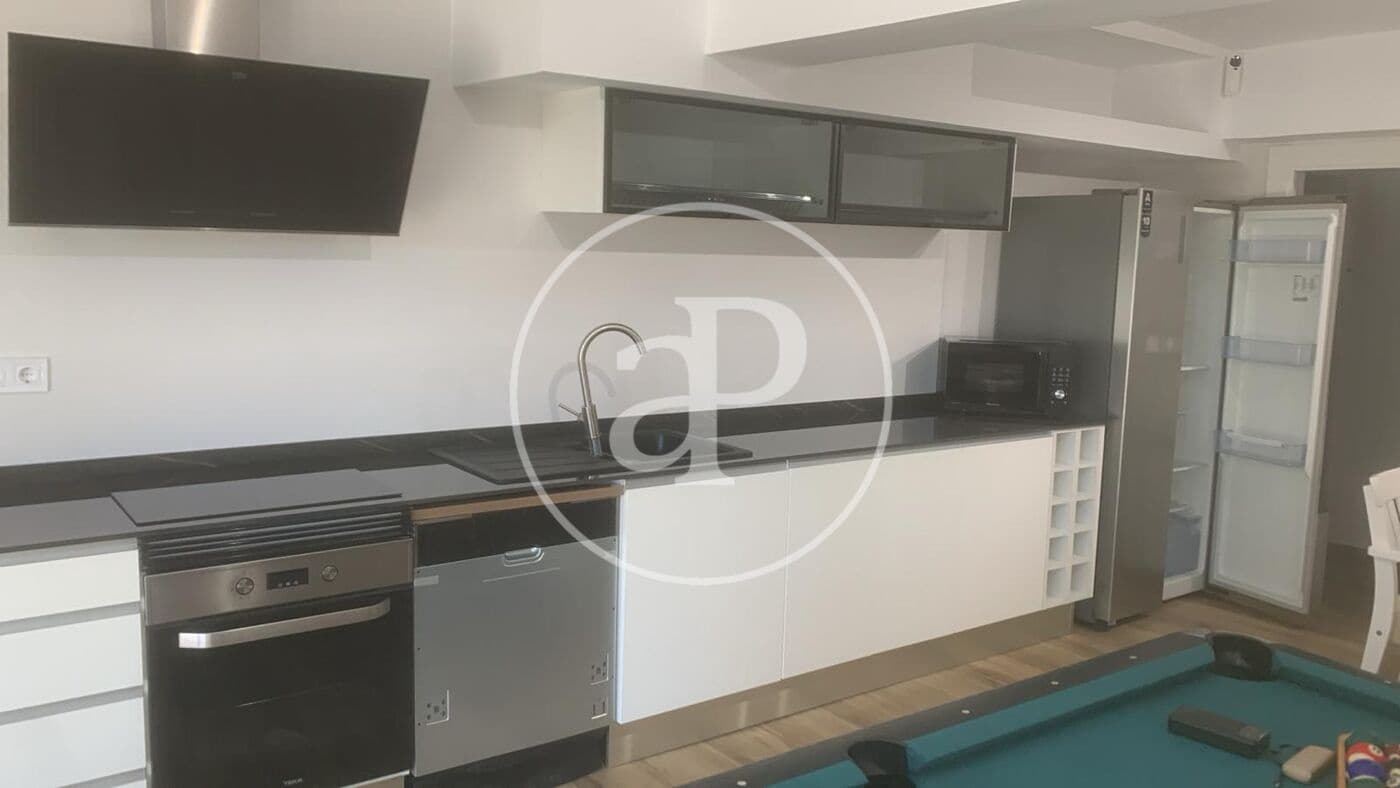 5 camera da letto Villa da affittare in Chiva - 3.500 € (Rif: 8929174)