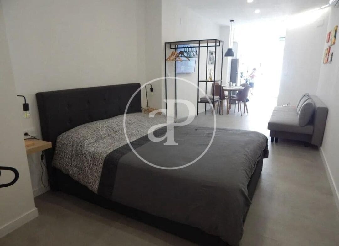 Villa da affittare in Valencia citta - 1.100 € (Rif: 8929177)