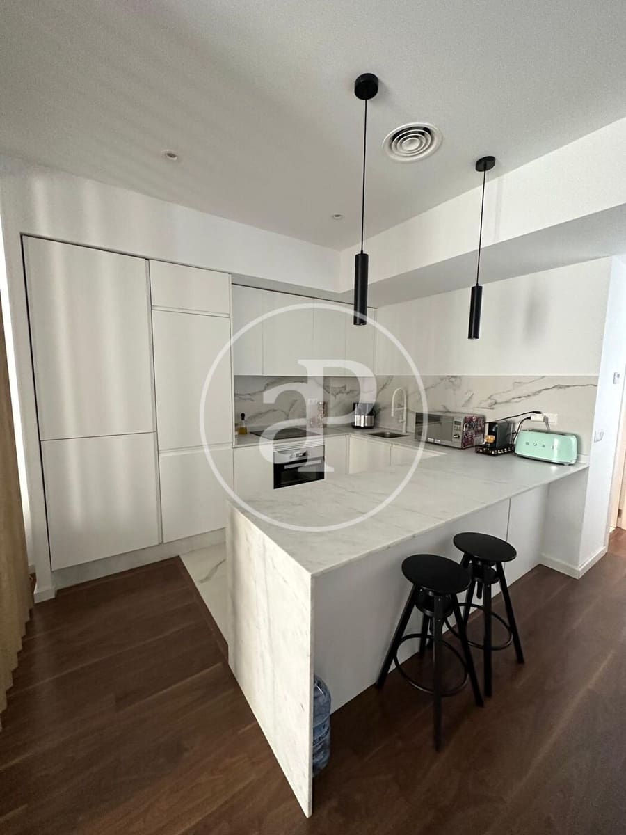 2 sovrum Lägenhet att hyra i Valencia stad - 1 850 € (Ref: 8932471)