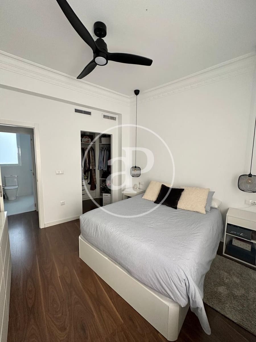 2 sovrum Lägenhet att hyra i Valencia stad - 1 850 € (Ref: 8932471)