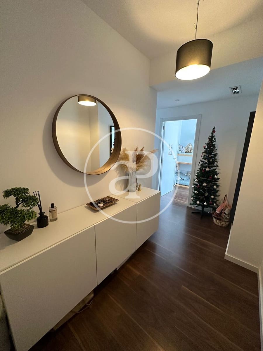 2 sovrum Lägenhet att hyra i Valencia stad - 1 850 € (Ref: 8932471)