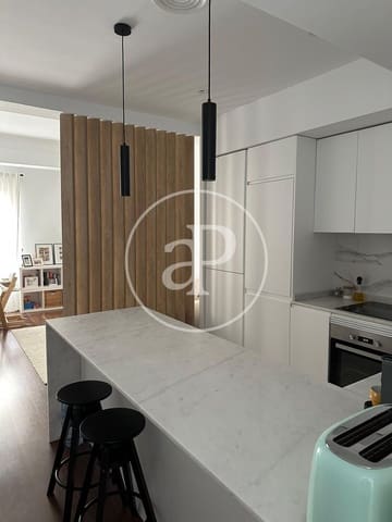 2 sovrum Lägenhet att hyra i Russafa, Valencia stad - 1 850 € (Ref: 8932471)