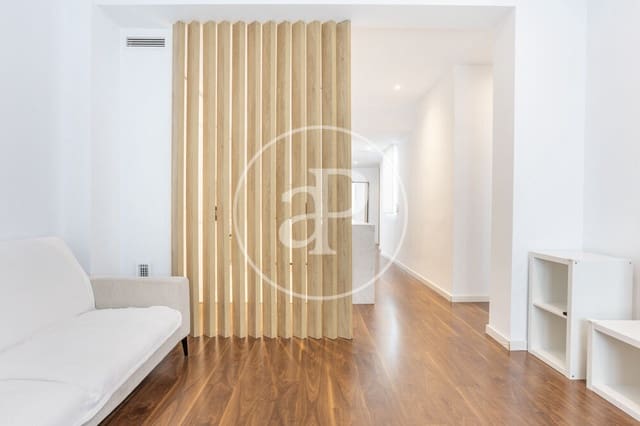 Apartamento de 2 habitaciones en Russafa, València ciudad en alquiler - 1.850 € (Ref: 8932471)