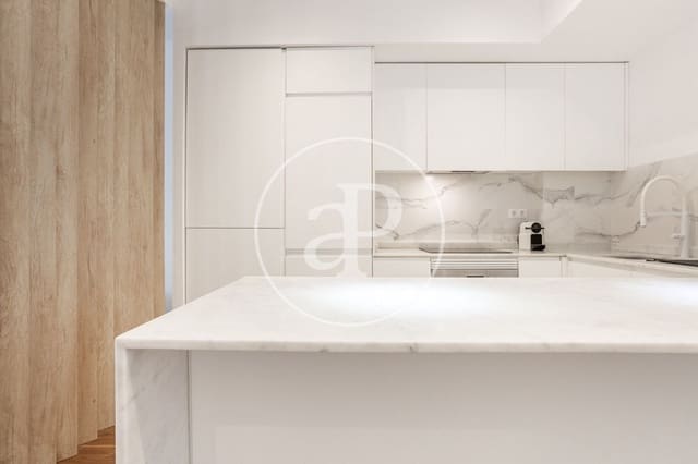 Apartamento de 2 habitaciones en Russafa, València ciudad en alquiler - 1.850 € (Ref: 8932471)