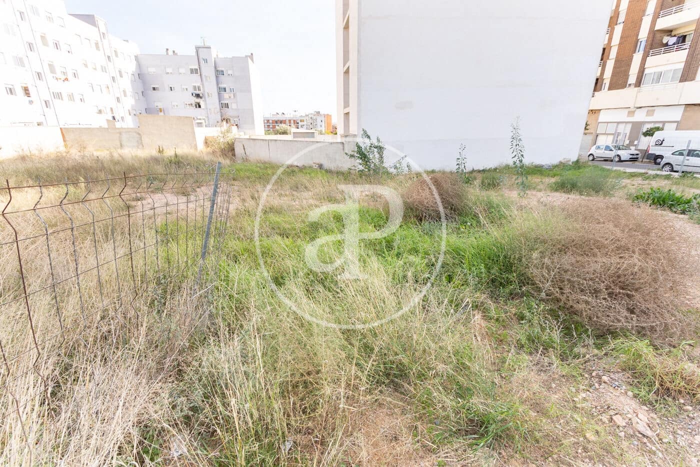 Grunde uden byggetilladelser til salg i Moncada - € 1.300.000 (Ref: 8932472)