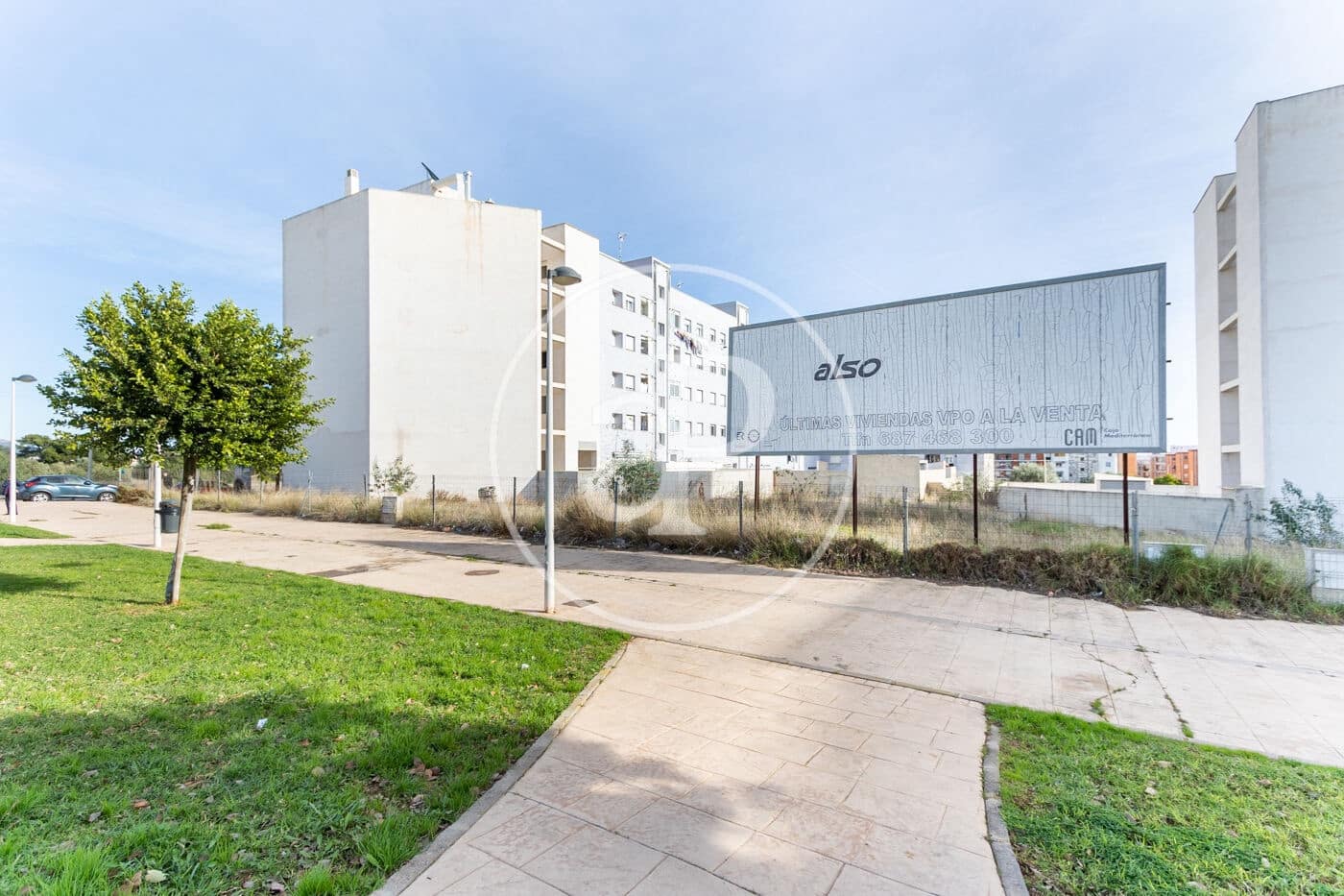 Grunde uden byggetilladelser til salg i Moncada - € 1.300.000 (Ref: 8932472)