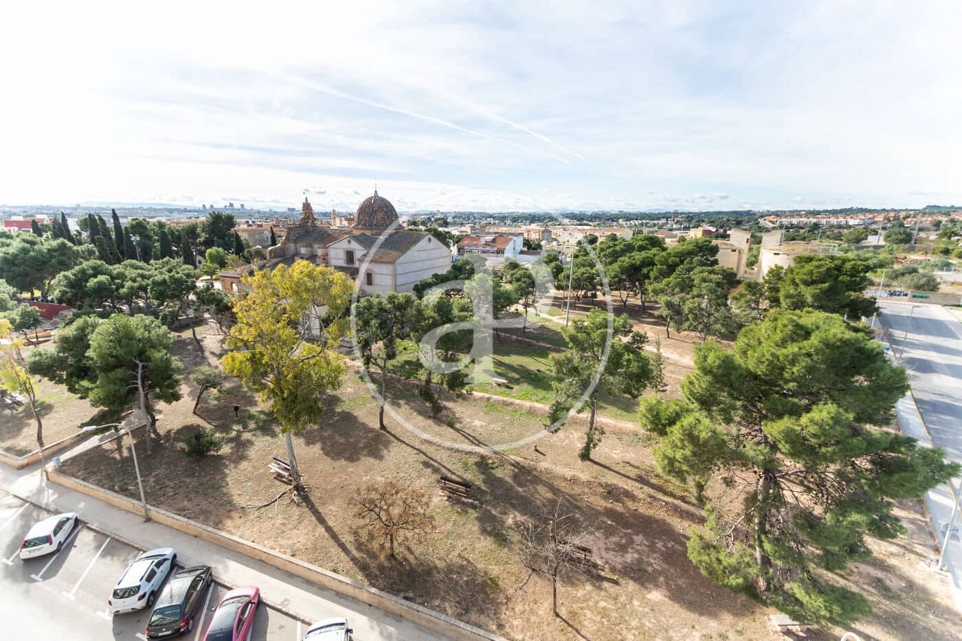 Grunde uden byggetilladelser til salg i Moncada - € 1.300.000 (Ref: 8932472)