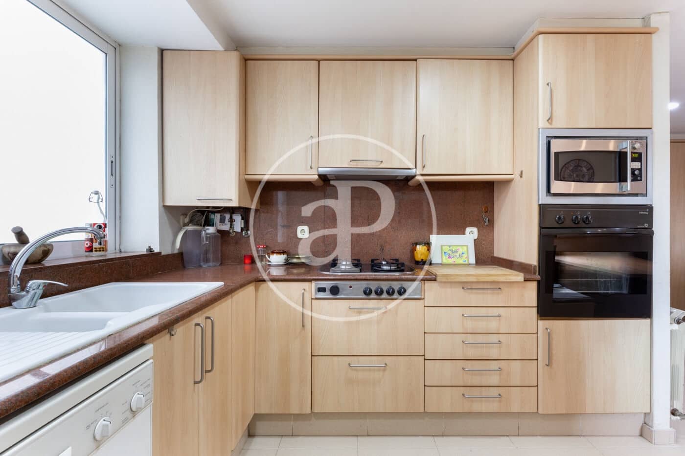 4 sypialnia Apartament na sprzedaż w Miasto Walencja - 340 000 € (Ref: 8938908)