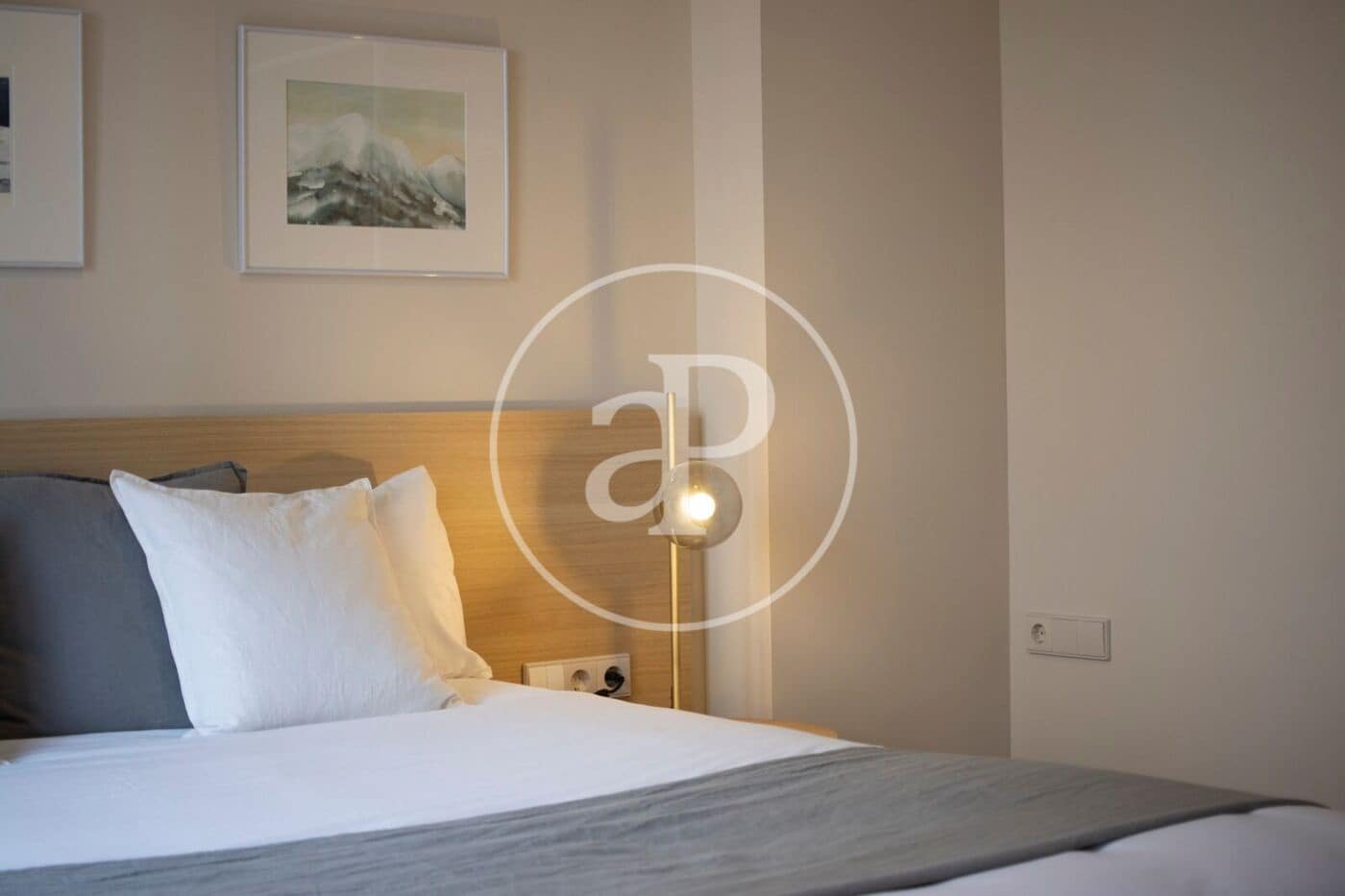 1 bedroom Apartment for rent in Valencia city - € 2,100 (Ref: 8999979)