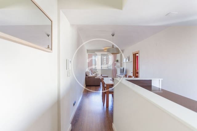 3 sovrum Lägenhet att hyra i Ciutat Jardi, Valencia stad - 1 400 € (Ref: 8999984)