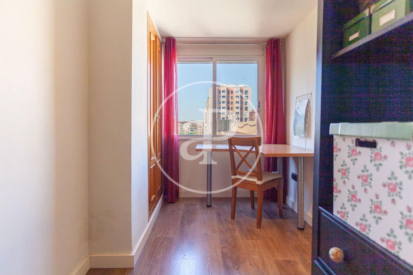 3 sovrum Lägenhet att hyra i Valencia stad - 1 400 € (Ref: 8999984)
