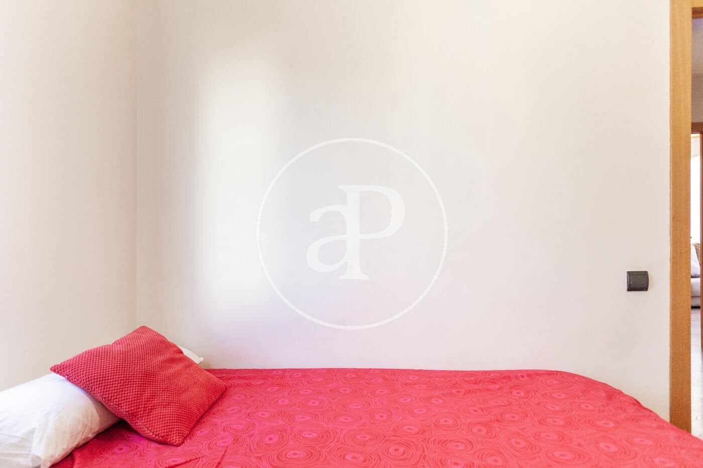 3 sovrum Lägenhet att hyra i Valencia stad - 1 400 € (Ref: 8999984)