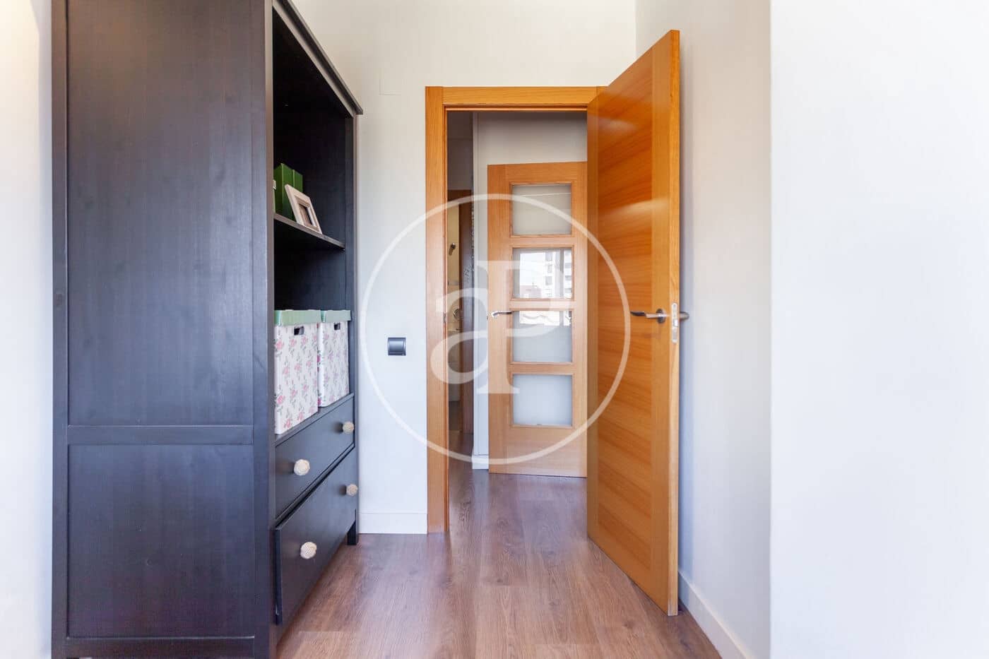 3 sovrum Lägenhet att hyra i Valencia stad - 1 400 € (Ref: 8999984)