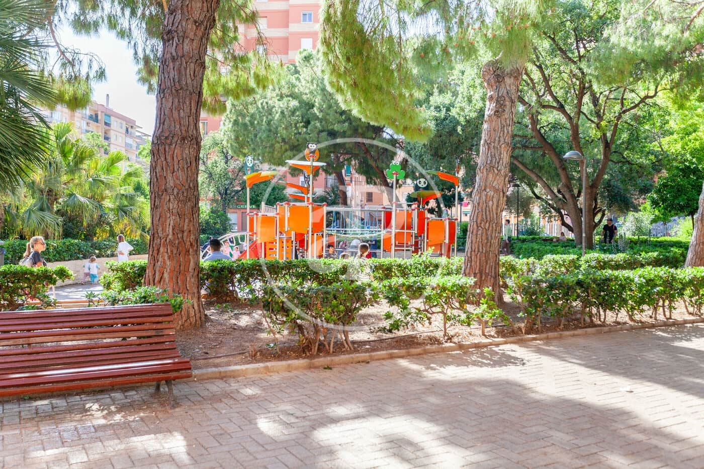 3 sovrum Lägenhet att hyra i Valencia stad - 1 400 € (Ref: 8999984)