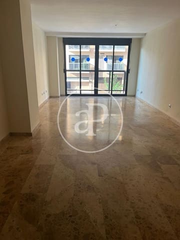 4 bedroom Apartment for rent in Penya-Roja, Valencia city - € 1,800 (Ref: 8999992)