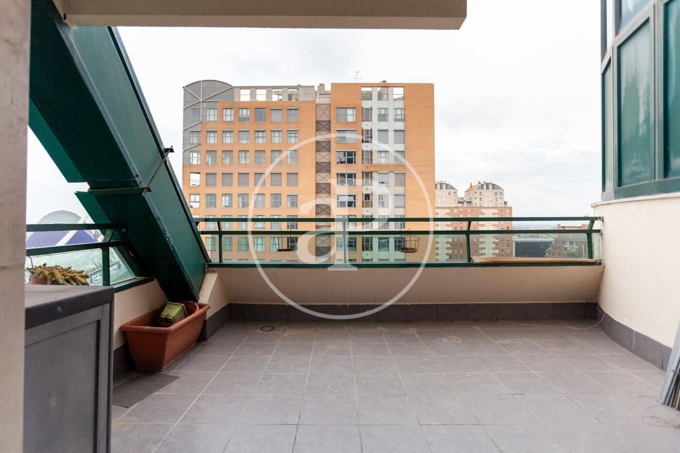 3 sypialnia Apartament do wynajęcia w Miasto Walencja - 2 200 € (Ref: 9000002)