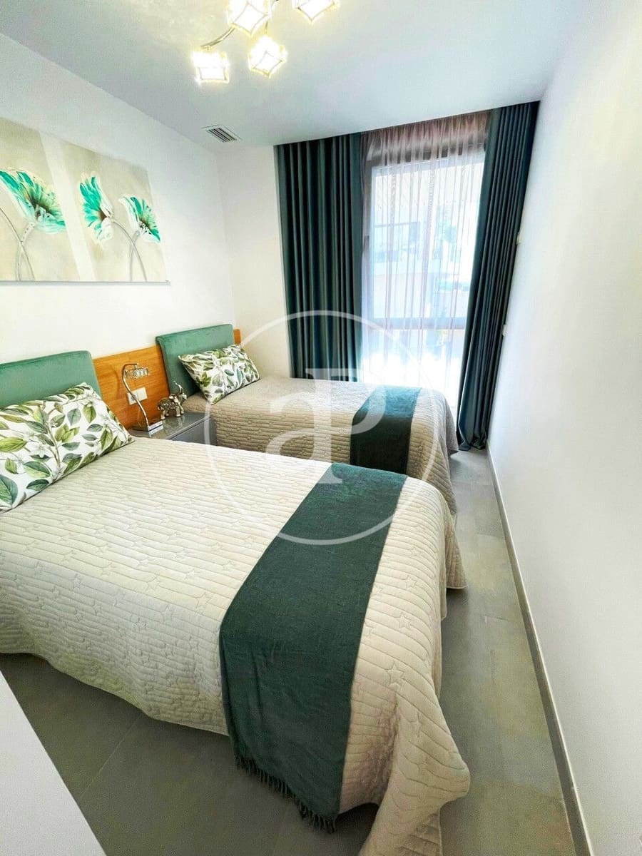 3 bedroom Apartment for sale in La Villajoyosa / Vila Joiosa with pool - € 690,000 (Ref: 9000006)