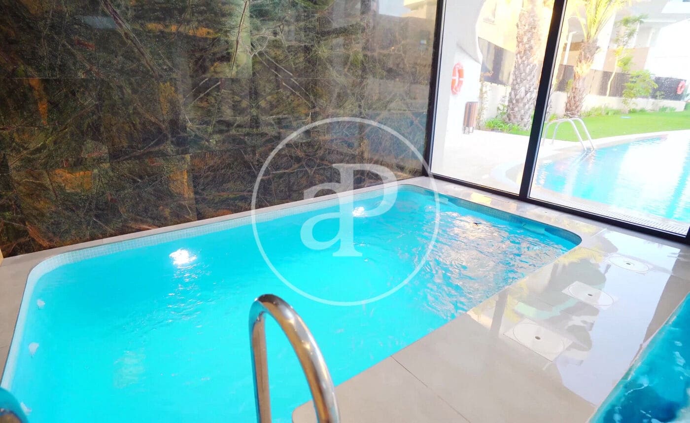 3 bedroom Apartment for sale in La Villajoyosa / Vila Joiosa with pool - € 690,000 (Ref: 9000006)