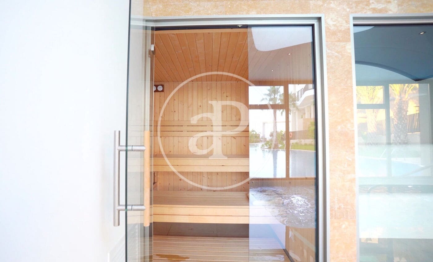 3 bedroom Apartment for sale in La Villajoyosa / Vila Joiosa with pool - € 690,000 (Ref: 9000006)