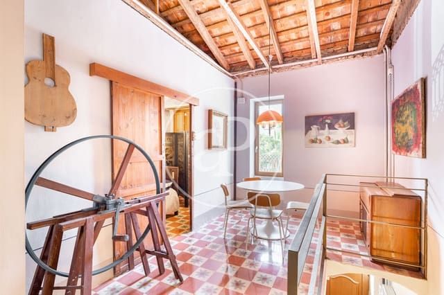 2 bedroom Villa for rent in En Corts, Valencia city - € 1,500 (Ref: 9000010)