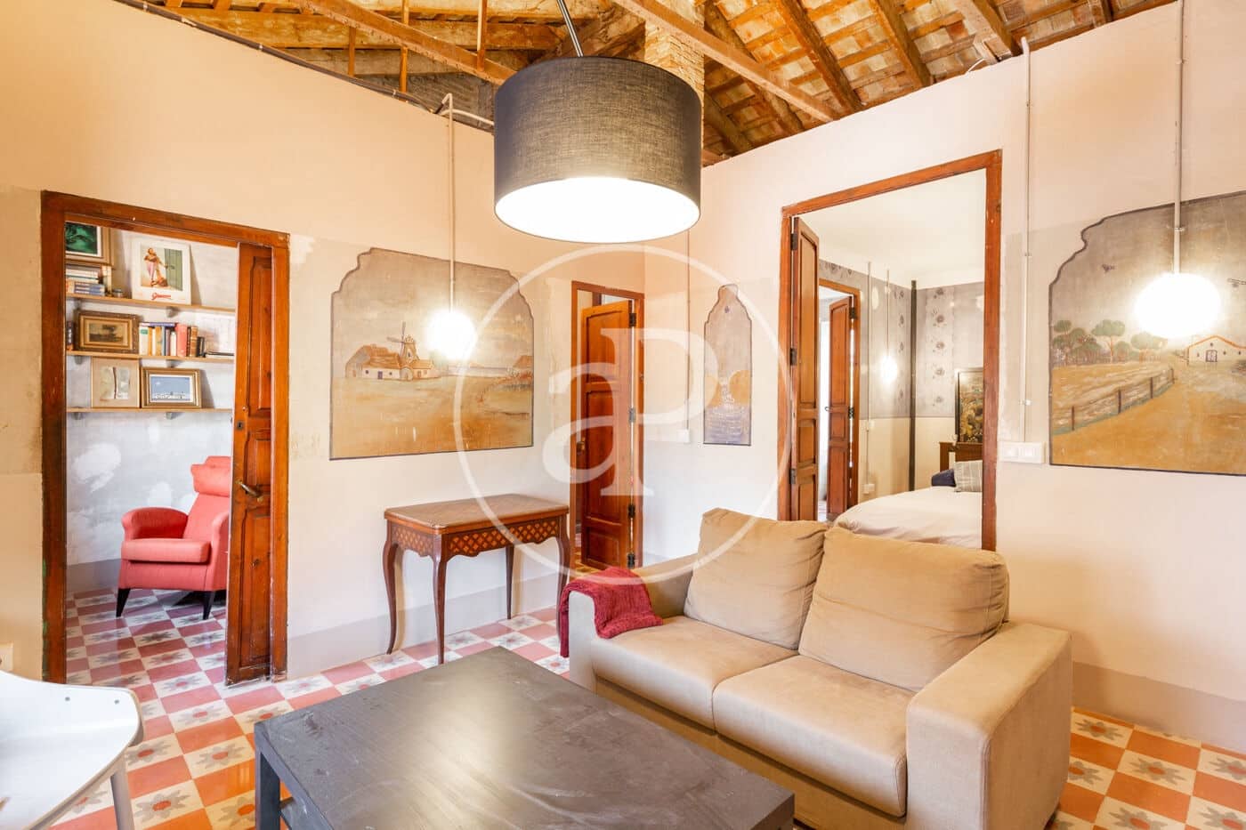 2 bedroom Villa for rent in Valencia city - € 1,500 (Ref: 9000010)