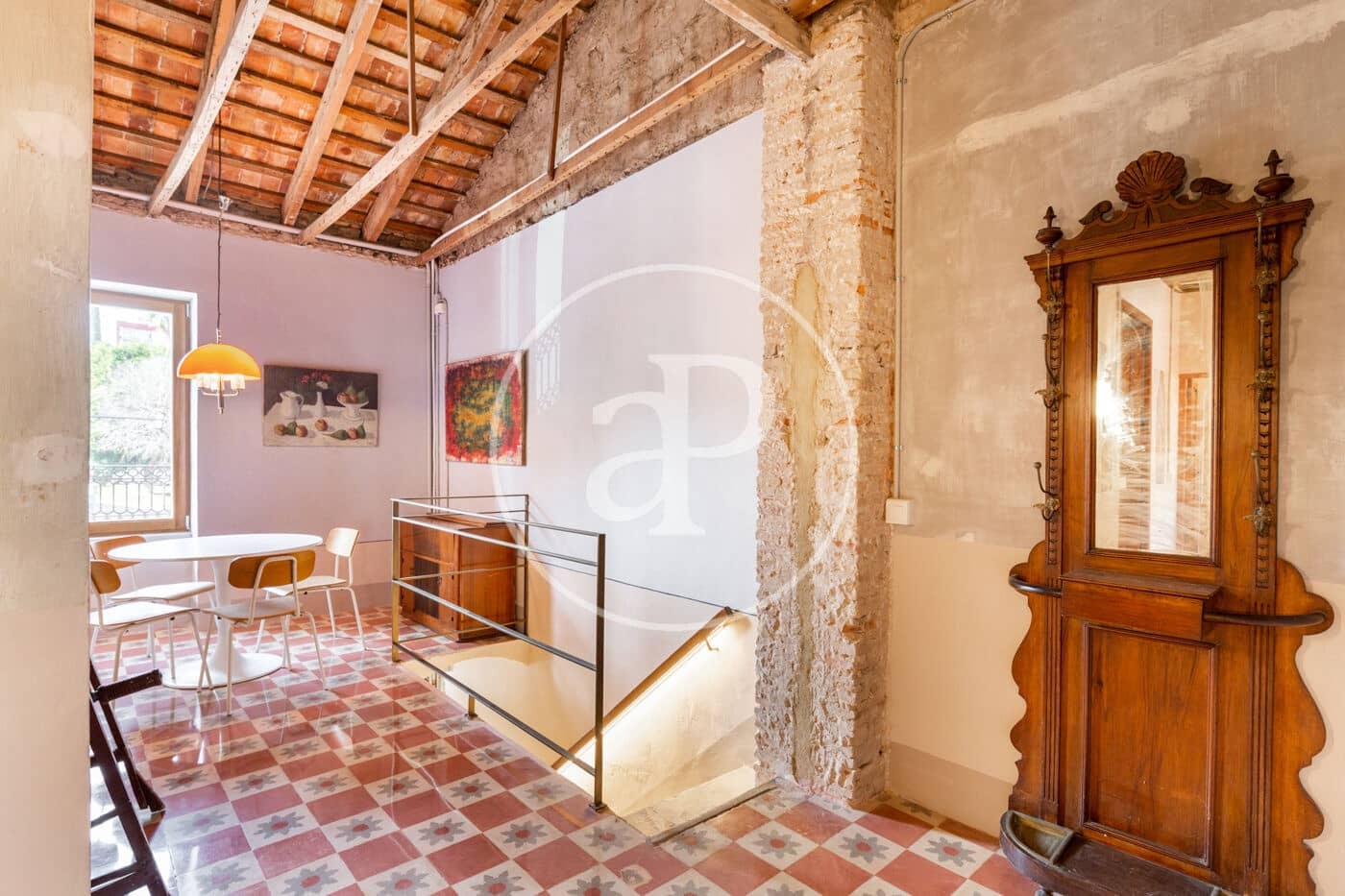 2 bedroom Villa for rent in Valencia city - € 1,500 (Ref: 9000010)