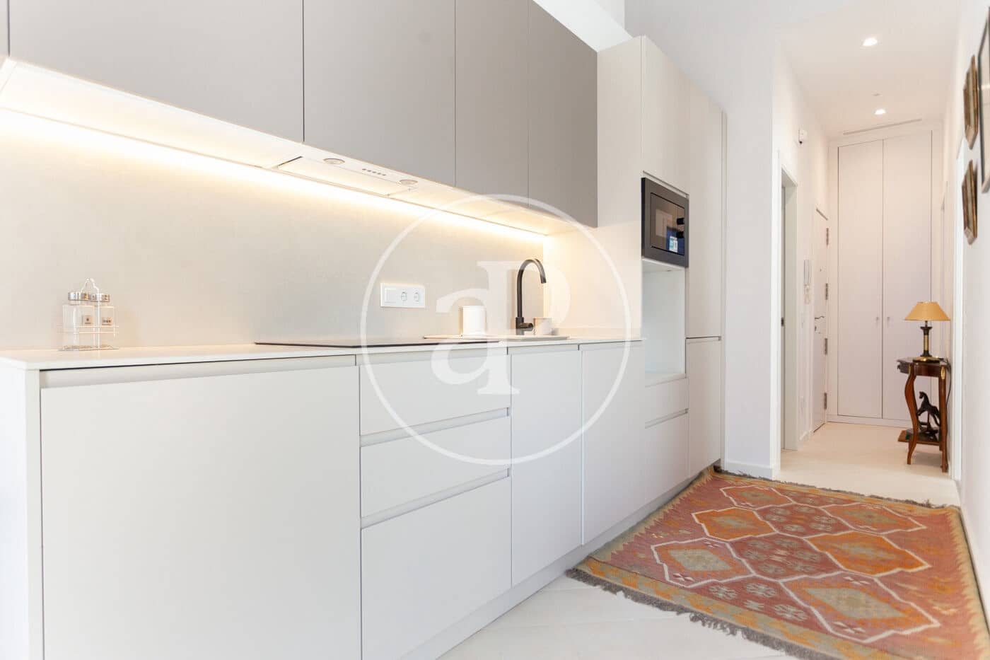 2 camera da letto Appartamento da affittare in Valencia citta - 1.700 € (Rif: 9000011)
