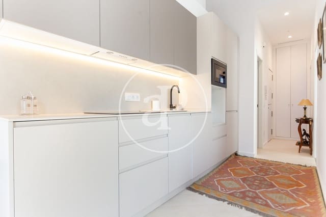Appartement de 2 chambres à louer à El Mercat, Valence ville - 1 700 € (Ref: 9000011)