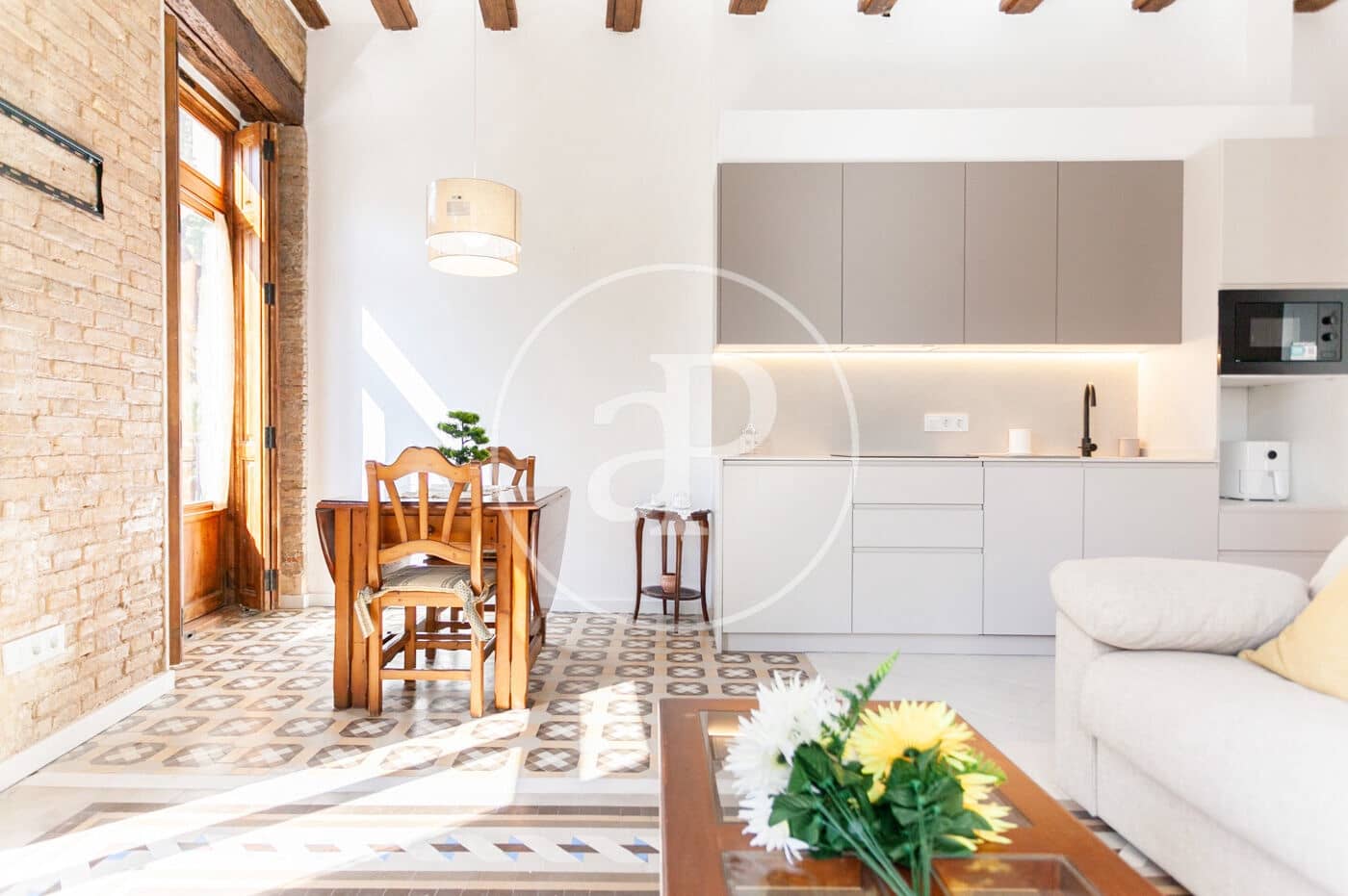 2 camera da letto Appartamento da affittare in Valencia citta - 1.700 € (Rif: 9000011)