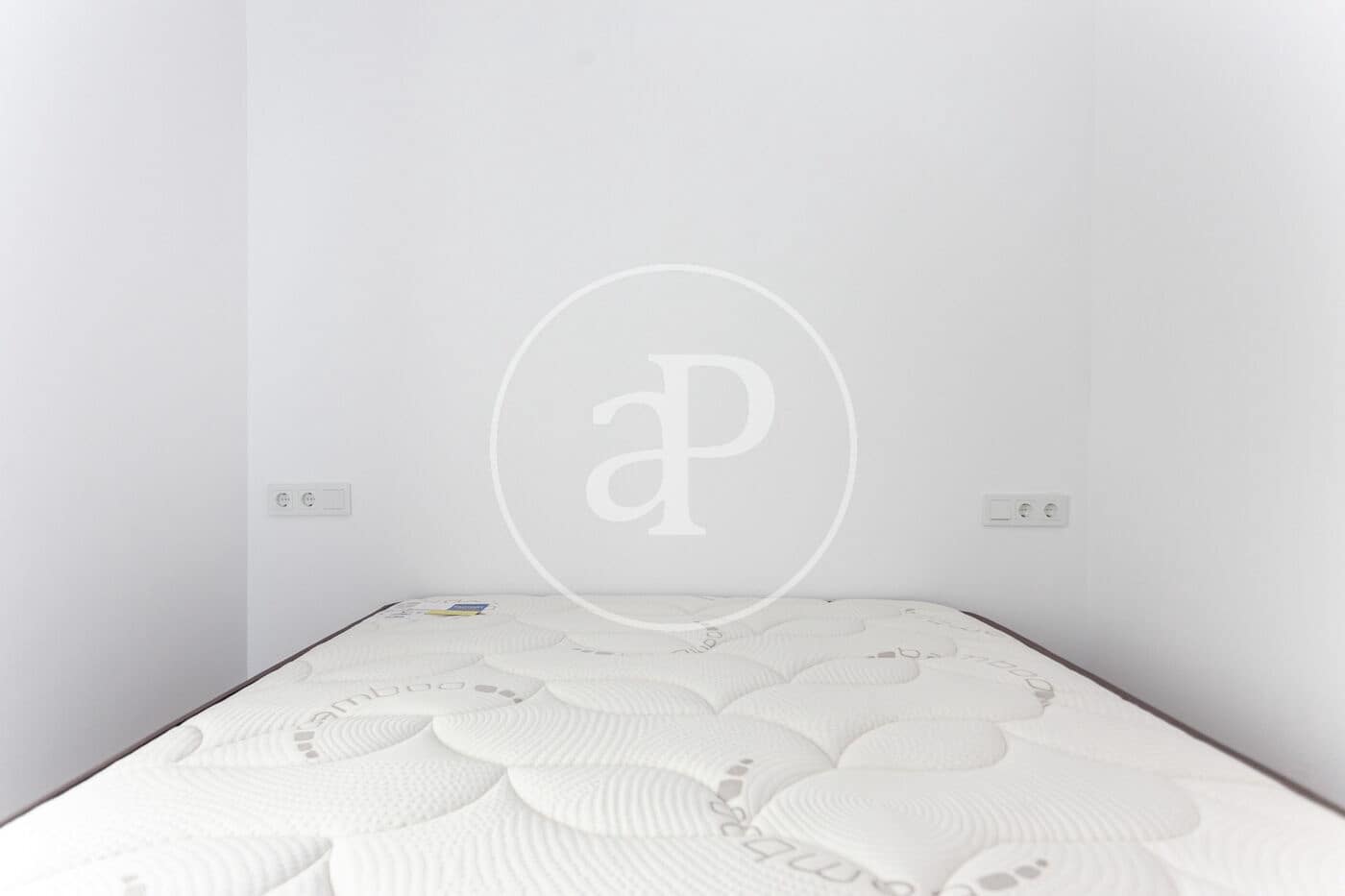 2 camera da letto Appartamento da affittare in Valencia citta - 1.700 € (Rif: 9000011)