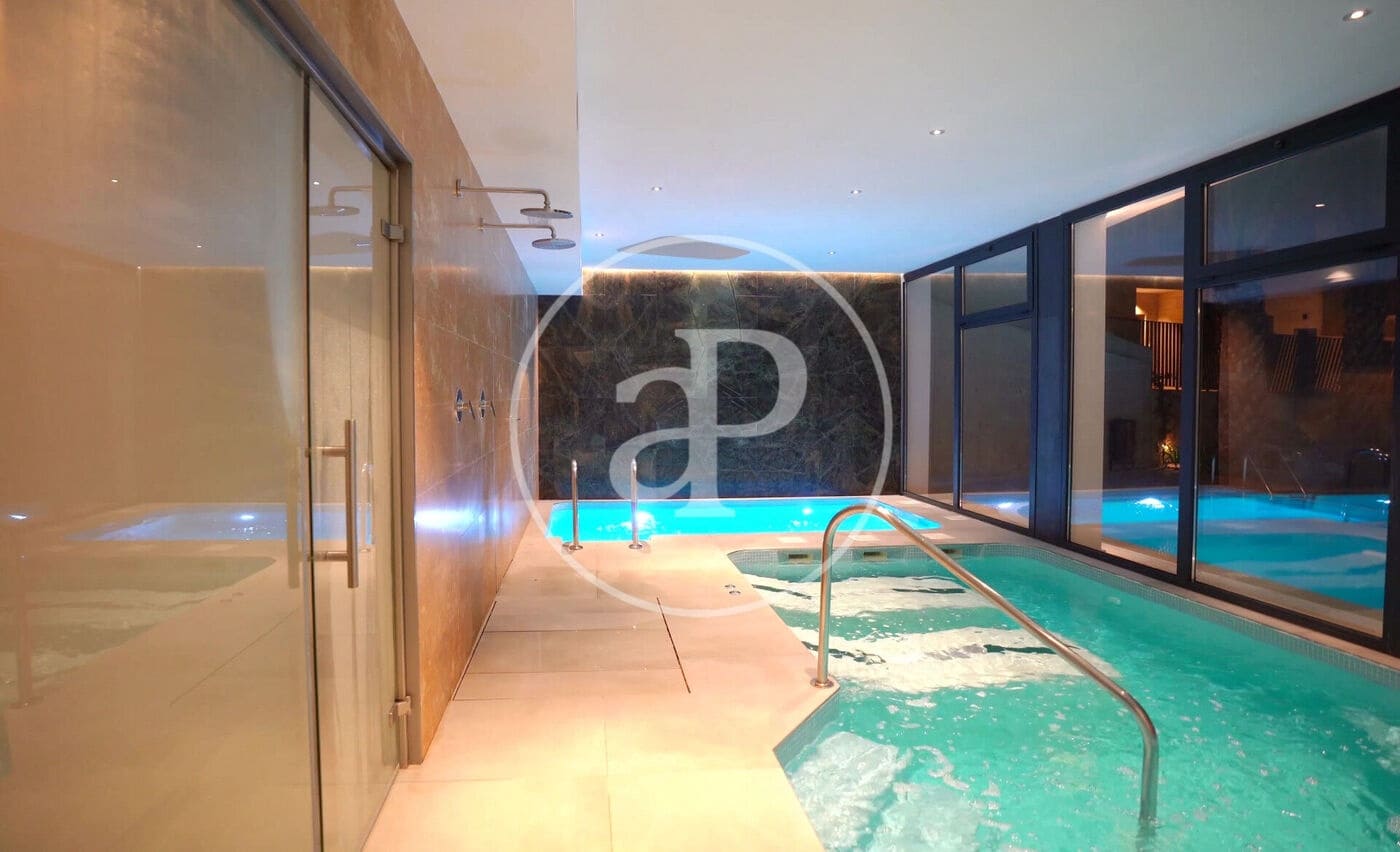 4 soveværelse Villa til salg i La Villajoyosa / Vila Joiosa med swimmingpool - € 580.000 (Ref: 9000020)