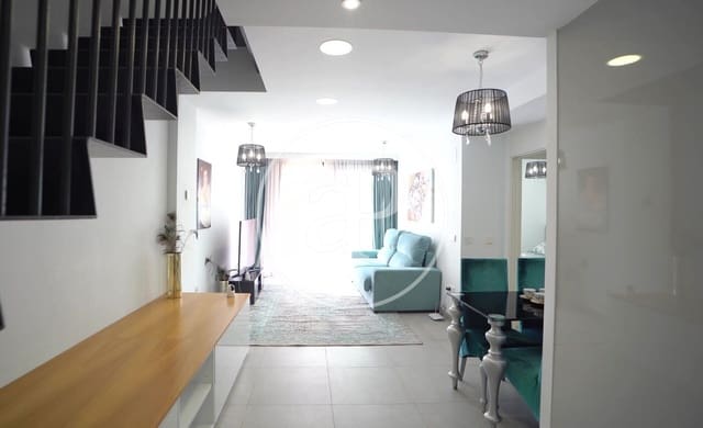 4 bedroom Villa for sale in Platja Vila Joiosa - Platja de Torres, La Villajoyosa / Vila Joiosa with pool - € 580,000 (Ref: 9000020)