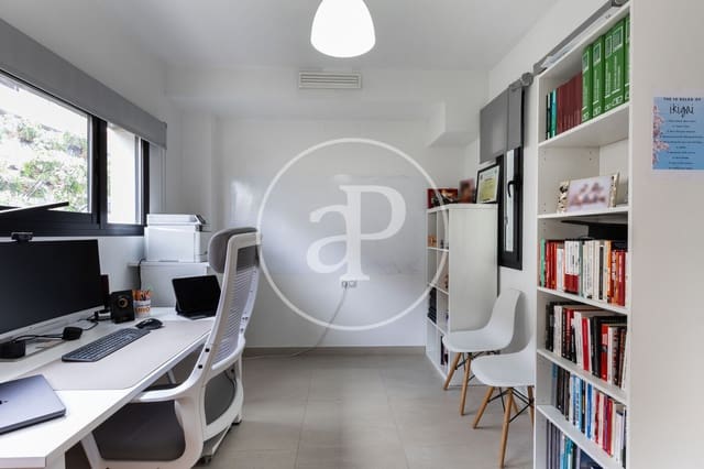 4 bedroom Villa for sale in Picassent - € 320,000 (Ref: 9000023)